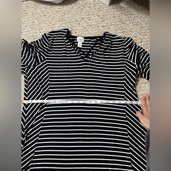 Chico’s Black & White Stripe 3/4 Sleeve V-Neck MIDI Dress Size 3 - Picture 10 of 11